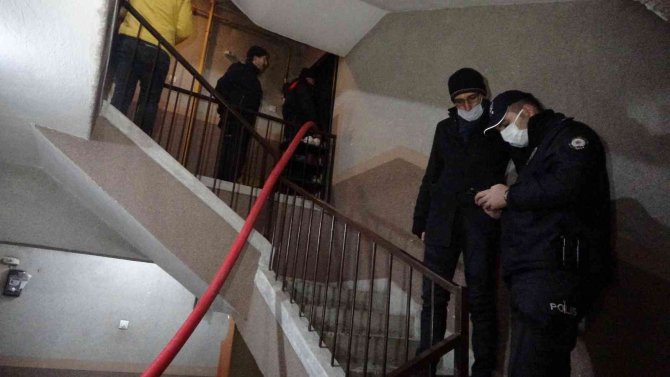 Yangını Söndürme Çalışmalarında Evini Su Basan Kadın İsyan Etti