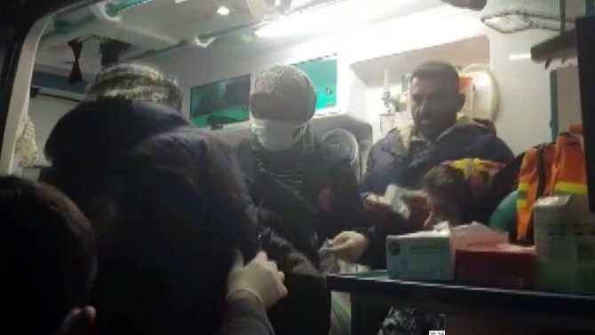 Siirt’te Karda Mahsur Kalan 2 Hasta Kurtarıldı
