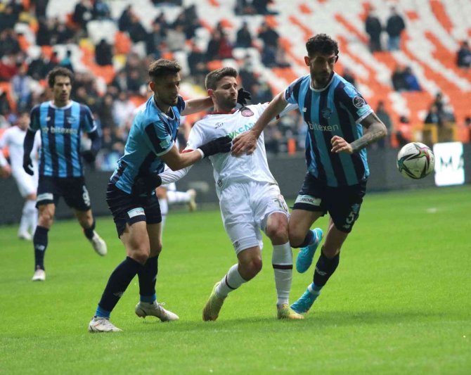 Spor Toto Süper Lig: Adana Demirspor: 1 - Fatih Karagümrük: 0 (İ̇lk Yarı)