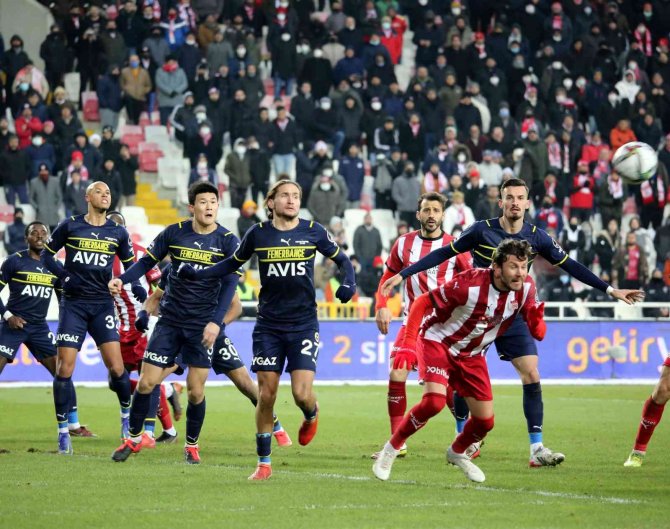 Spor Toto Süper Lig: Dg Sivasspor: 1- Fenerbahçe: 1 (Maç Sonucu)