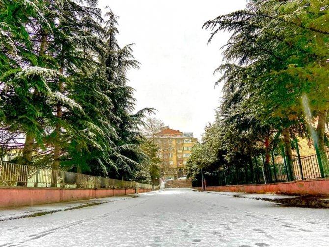 Sungurlu’da Kar Yağışı Sonrası Kartpostallık Görüntüler