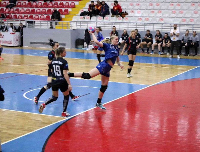 Hentbol Kadınlar Türkiye Kupası: Yalıkavakspor: 43 - Yozgat Aile Ve Sosyal Politikalar Gsk: 20