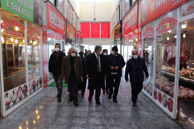 Van Büyükşehir Belediyesi Zabıtasından Sakatat Ve Pastanelere Denetim