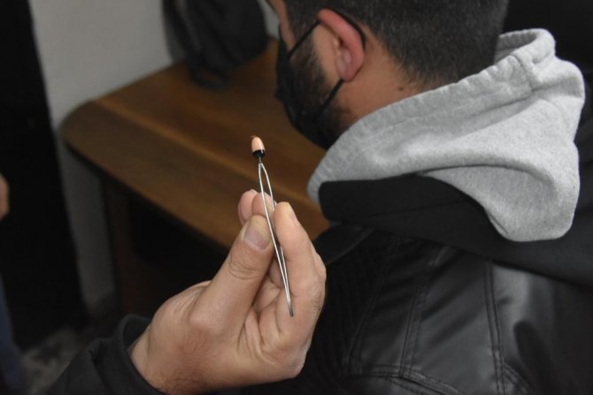 Ehliyet Sınavında Maskeli Kopya Düzeneği: 3 Kişi Yakalandı