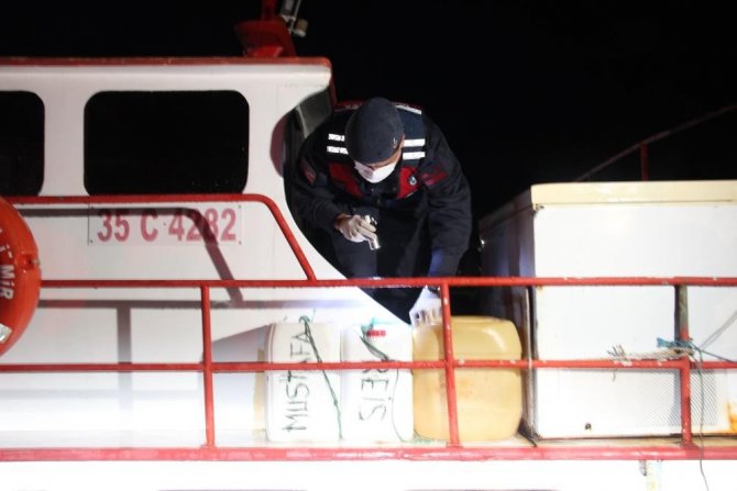 İ̇zmir Merkezli 11 İlçedeki Zehir Operasyonuna 16 Tutuklama