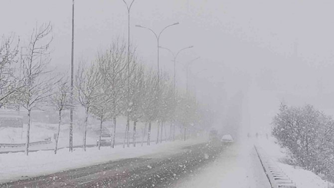 Ankara-kayseri Karayolunda Trafik Kontrollü Sağlanıyor