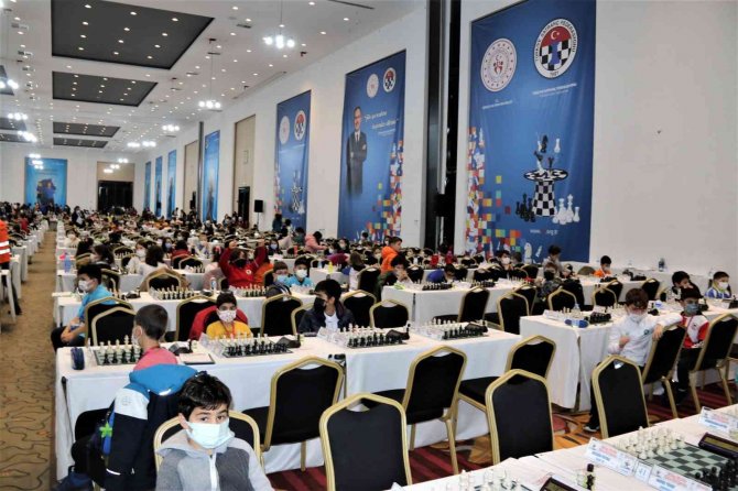 Türkiye Küçük Ve Yıldızlar Satranç Şampiyonası’nda İlk Hamleler Yapıldı