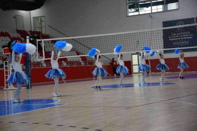 ’Bizim Kızlar’da Galibiyet Sevinci