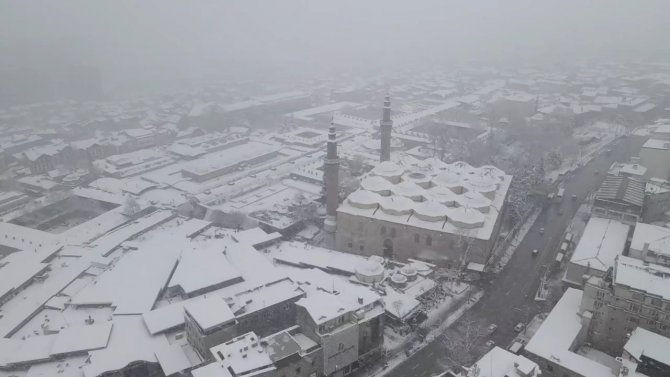 Bursa’daki Yoğun Kar Yağışı Havadan Görüntülendi