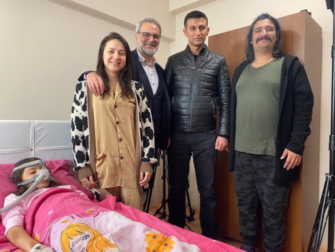Çifteler’de Çekilen Filme Başkan Bıyık’tan Ziyaret