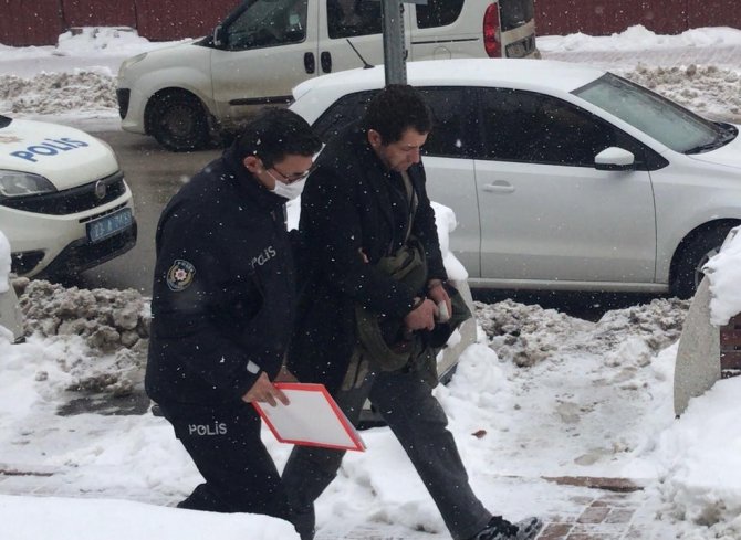 Elazığ’da Depo Faresi Yakalandı