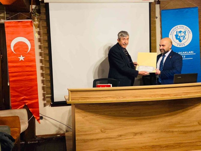 Eskişehir Türk Ocağı’nda “Darürrahat” Konulu Konferans Düzenlendi