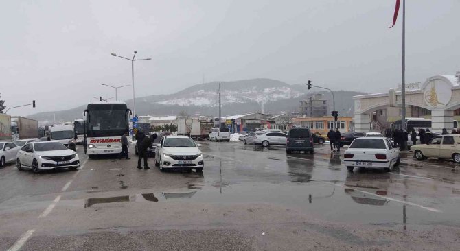 D-400 Karayolu Ulaşıma Kapatıldı
