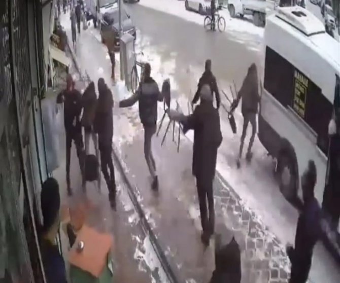 Iğdır’da Bıçak, Taş, Sopa Ve Sandalyeli Kavga Kamerada