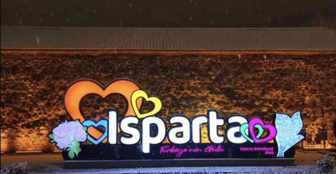 Isparta’da Kar Yağışı Görüntüleri Kent Güvenlik Yönetim Sistemi Kameralarından Yayınladı