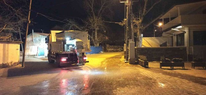 İ̇zmir’de Kar Ve Buzla Mücadele