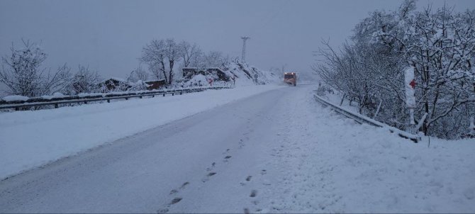 Kastamonu’nun Sahil Bölgesinde Kar Kalınlığı 30 Santimetreyi Aştı