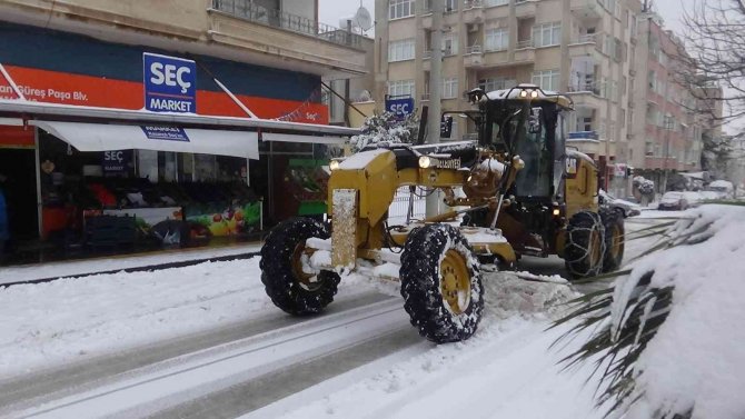 Kilis, Gaziantep, Hatay Karayolları Kontrollü Şekilde Küçük Araçlara Açıldı