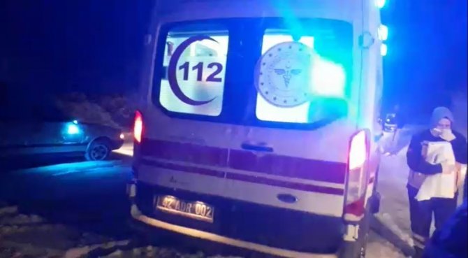 Konya’da Hamile Kadın Karda Mahsur Kalan Otomobilde Doğum Yaptı