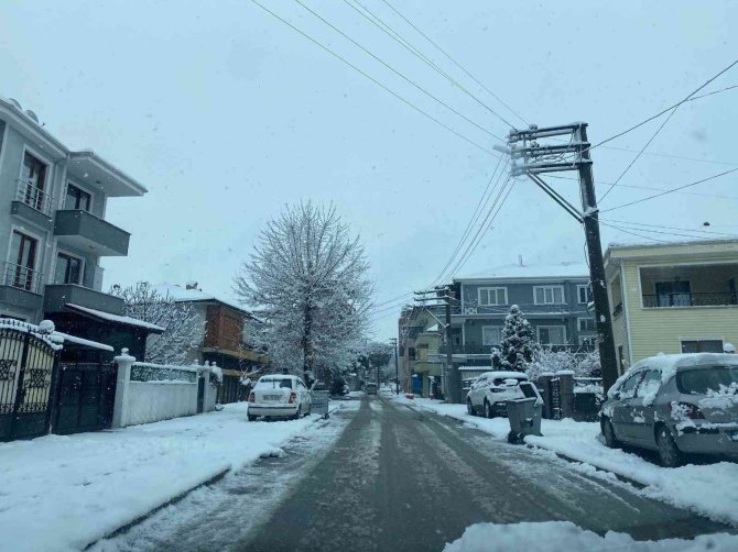 Etkisini Gösteren Kar, Sakarya’yı Beyaza Bürüdü