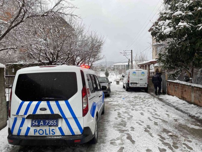 Isınmak İçin Yaktıkları Mangal Kömürü Sonları Oldu: 2 Ölü