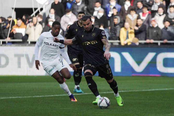 Spor Toto Süper Lig: Altay: 0 - İ̇h Konyaspor: 0 (İ̇lk Yarı)