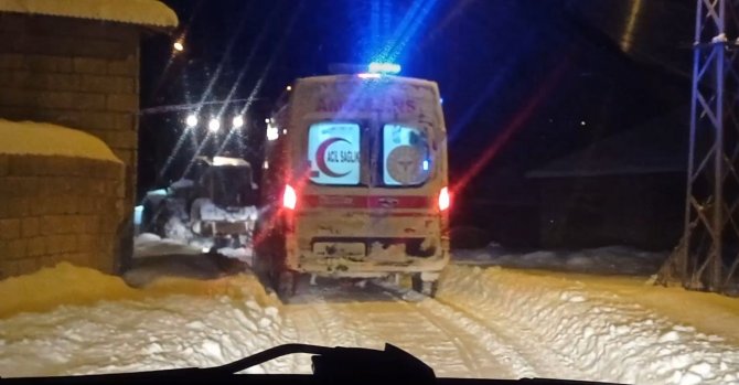 96 Yaşındaki Kalp Hastası İçin Karda Zorlu Mücadele