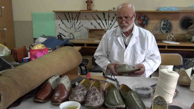 79 Yaşındaki Ustanın Cerrahpaşa’dan Tuzla’ya ‘Yemeni’ Yolculuğu