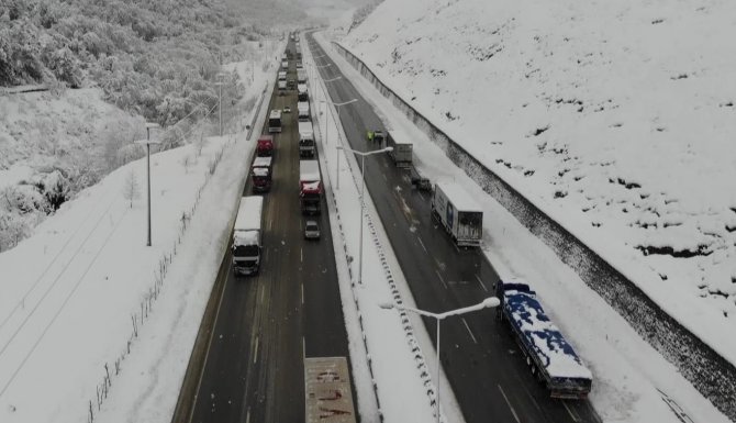 Ankara-samsun Yolunda Kilometrelerce Tır Konvoyu