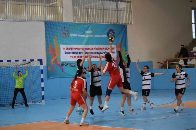 Hentbol Türkiye Şampiyonası Afyonkarahisar’da Başladı