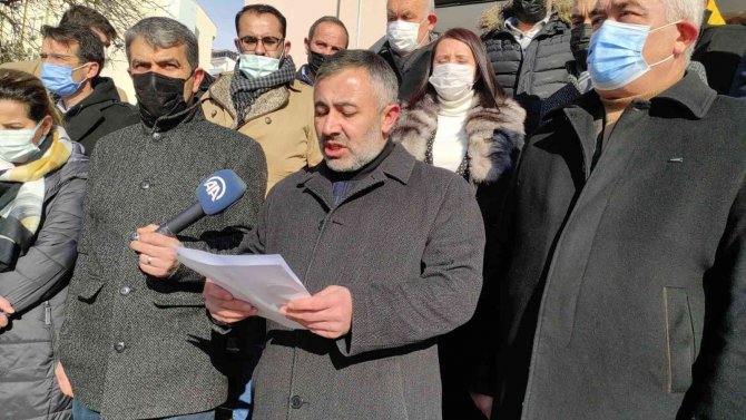 Ak Parti’den Sedef Kabaş, Engin Özkoç Ve Aykut Erdoğdu Hakkında Suç Duyurusu