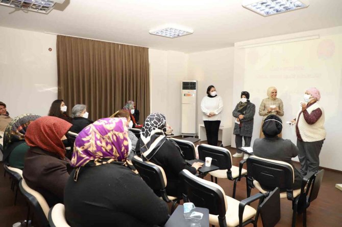 Alanya’da Aile Sohbetleri Ve Sağlıklı Beslenme Seminerleri