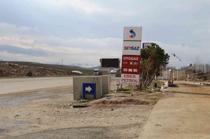 Acı Detay Ortaya Çıktı: Covid-19 Hastası Babası Yerine İşe Gitti, Canından Oldu