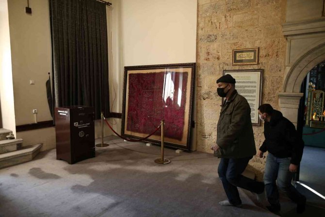 180 Yıllık Sancak Gün Yüzüne Çıktı