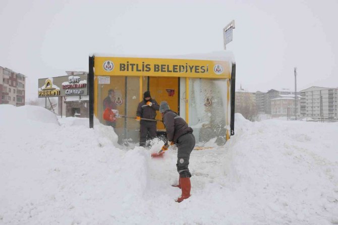Bitlis’te 282 Köy Yolu Ulaşıma Kapandı