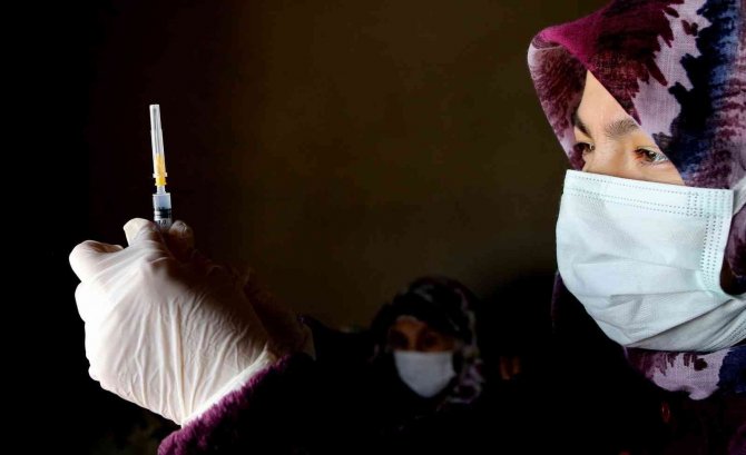 Bursa Valisi Aşı Ve Korona Virüs Rakamlarını Açıkladı, Hatırlatma Dozu Tavsiyesinde Bulundu