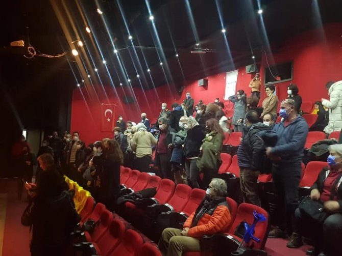 “Çatlak” Beğeniyle İzlenildi