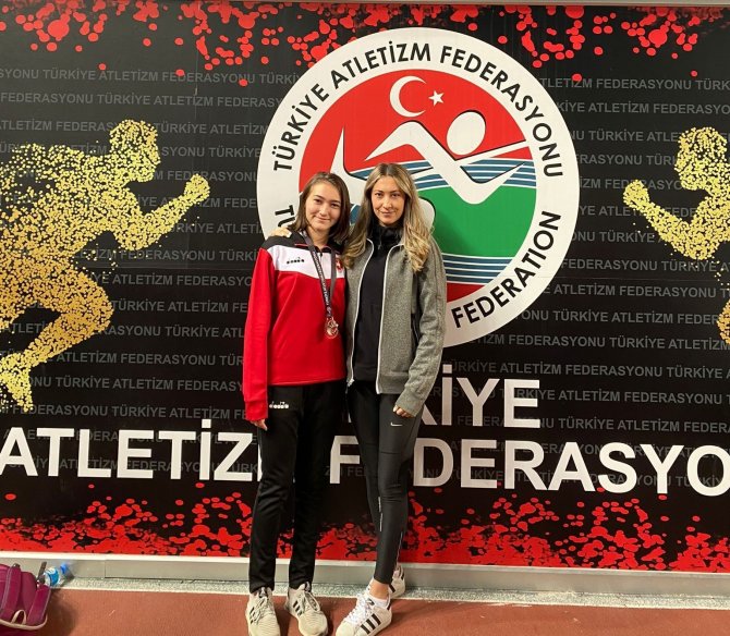 Büyükşehir Belediyespora Bir Madalya Da Atletizmden