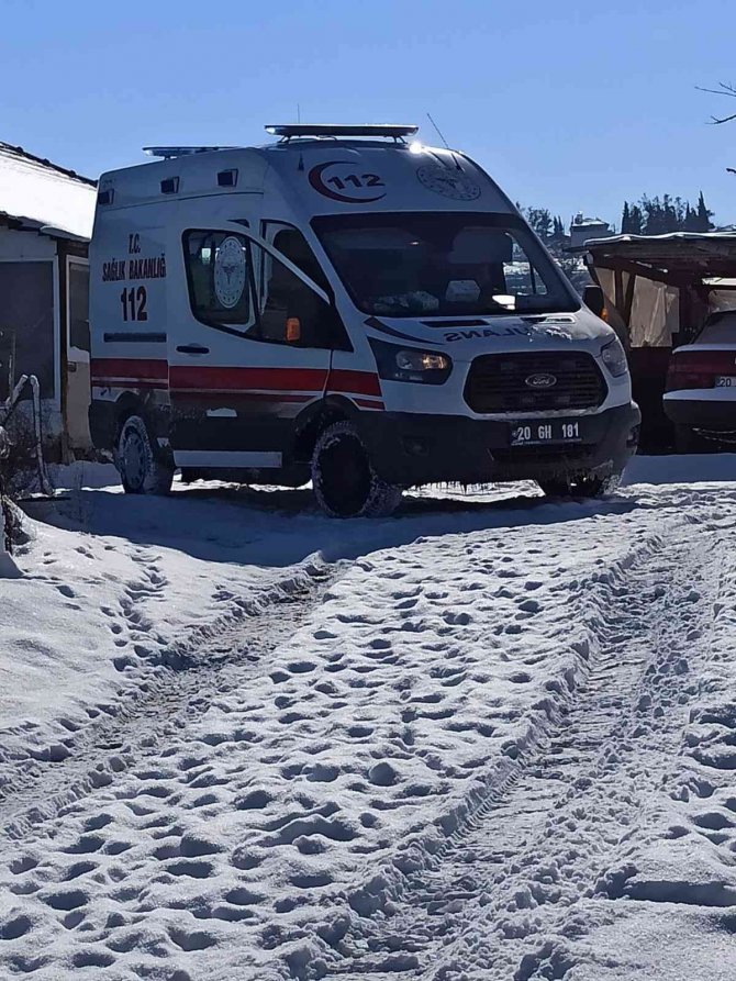 Belediye Ekipleri Korona Hastası Genç Kadın Seferber Oldu