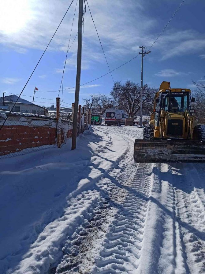 Belediye Ekipleri Korona Hastası Genç Kadın Seferber Oldu