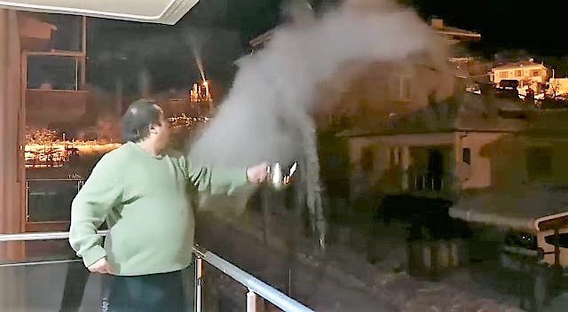Eksi 16 Derecede Su Havada Buz Tuttu