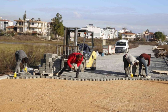 Döşemealtı’nda Kaldırım Çalışması