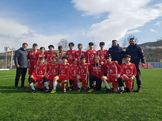 Edebali Ortaokulu, Yıldız Erkek Futbol Turnuvasında İl Birincisi Oldu