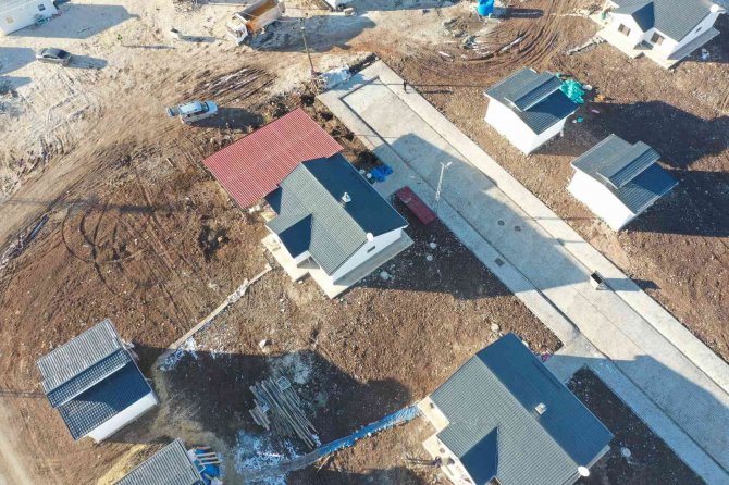 Malatya’da Depremin İzleri Siliniyor