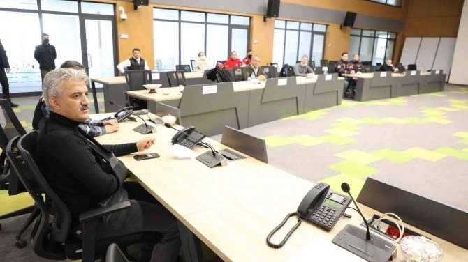 Erzincan’da Olabilecek Afetlere Karşı 24 Saat Mesai