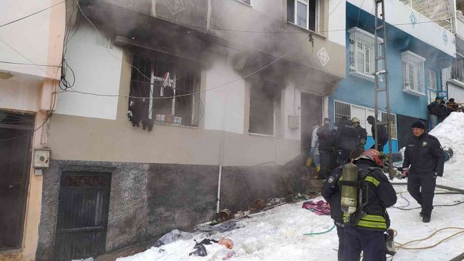 Gaziantep’te Yangın Faciası: 2 Çocuk Öldü