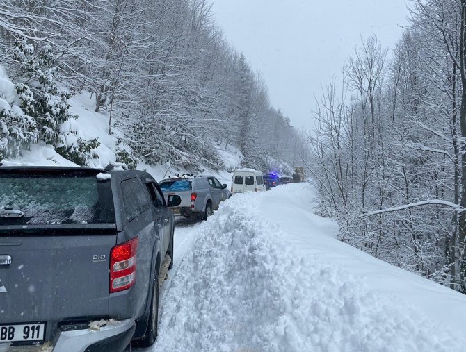 Okullarında Mahsur Kalan Öğrenciler Evlerine Ulaştırıldı
