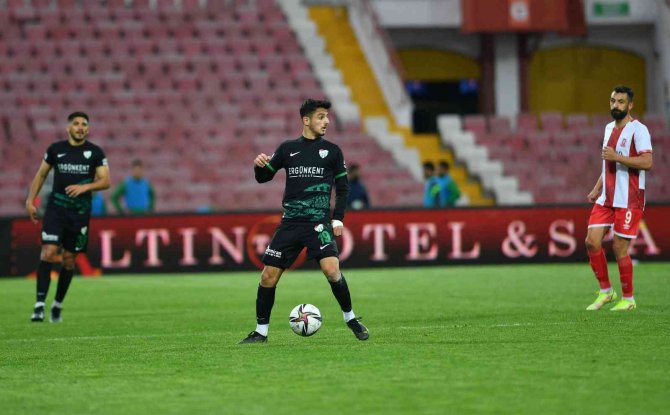 Galip Sakder: “Oyuncu Satarak Transfer Yapmak Bursaspor’a Kötülüktür”