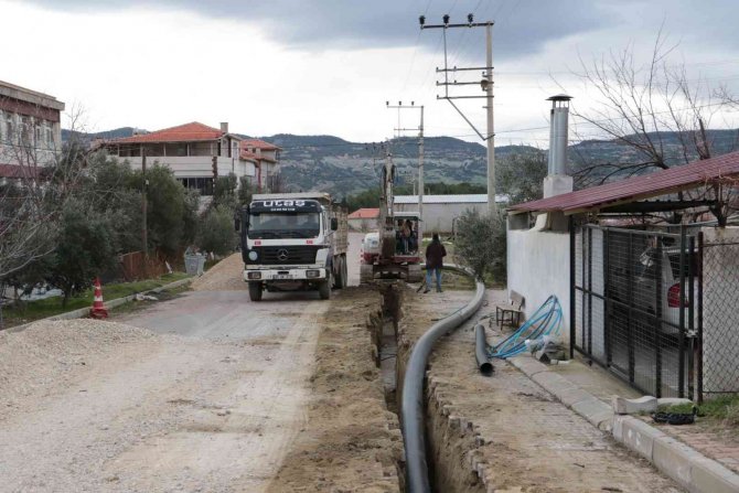 Maski̇’nin Selendi Merkezdeki Altyapı Çalışmaları Sürüyor