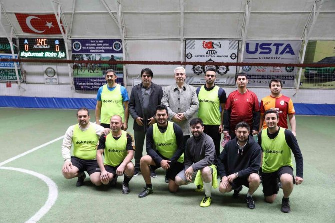 Melikgazi Belediyesi Dayanışma Ve Dostluk Futbol Turnuvası Başladı